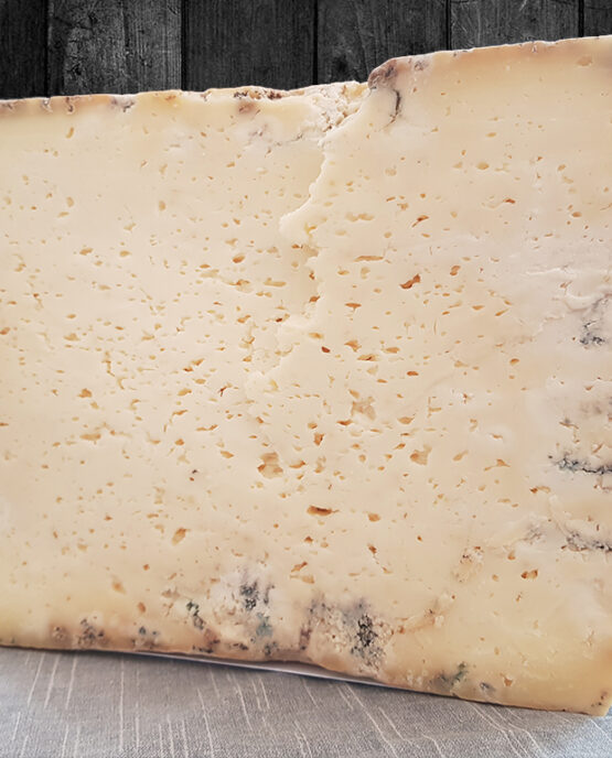 Queso Artesano Gran Marcela.